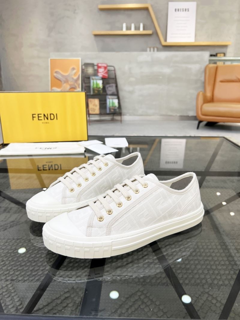 Fendi Low Shoes